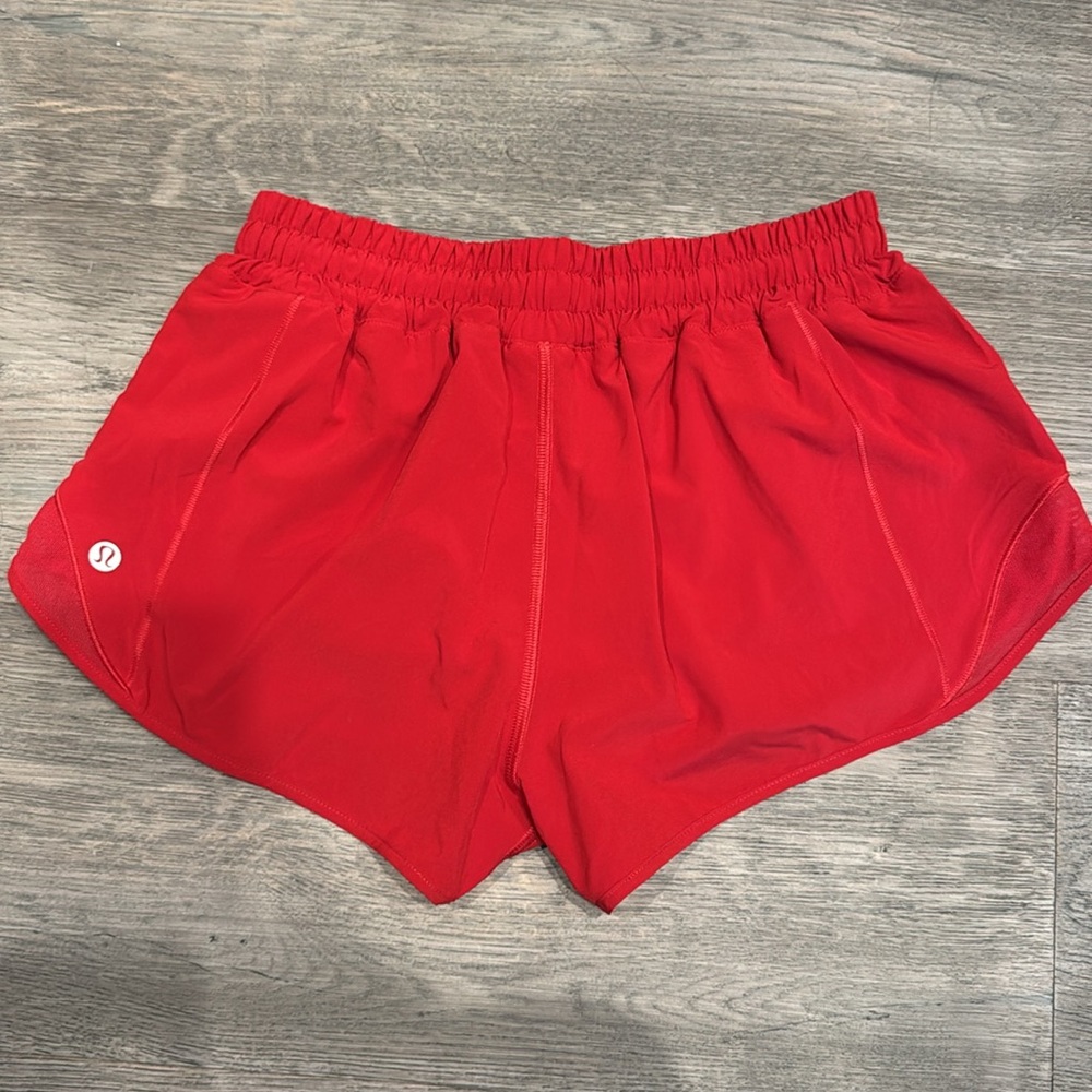 Women’s Hotty Hot Shorts low rise 2.5” - Picture 3 of 3